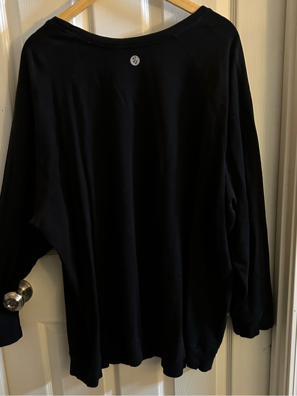 Torrid Black Scoop Neck Active Long Sleeve Top - Picture 5 of 5
